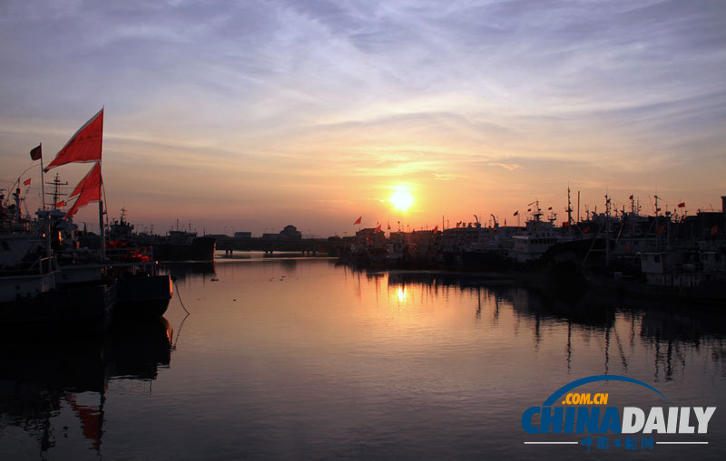 強(qiáng)臺風(fēng)“海葵”登陸 浙蘇滬積極應(yīng)對