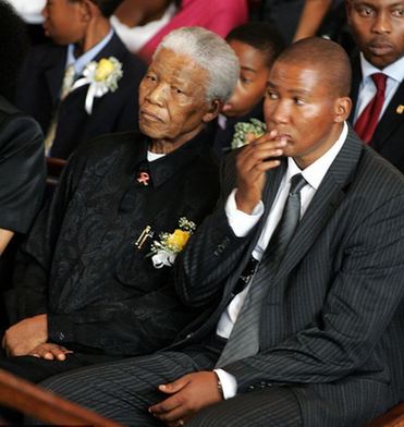 曼德拉不孝孫惦記借祖父過(guò)世發(fā)橫財(cái) 已將葬禮拍攝權(quán)售出