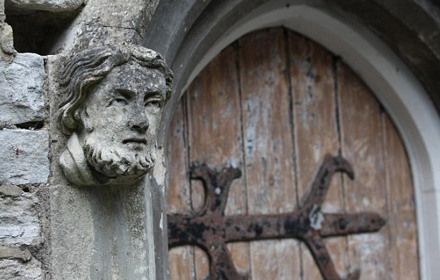 英國(guó)最恐怖房屋建在墓地 客廳曾是停尸房