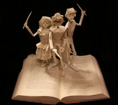 哈利•波特、湯姆•索亞從書里冒出來！絕美紙雕讓主角“復活”