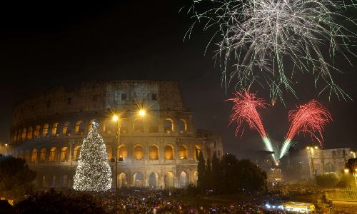 悉尼炫彩焰火、時(shí)代廣場(chǎng)倒計(jì)時(shí) 世界各地喜迎新年