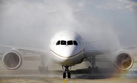 波音787夢(mèng)幻飛機(jī)再曝新問(wèn)題 著陸15分鐘后起火