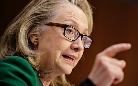 希拉里稱(chēng)對(duì)班加西領(lǐng)館遇襲負(fù)責(zé) 警告有更多安全威脅