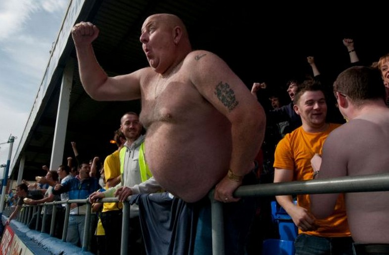 巴西為肥胖球迷設專座 承重250多公斤票價翻番