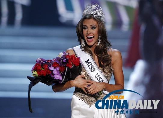 康涅狄格州25歲女子贏得年度“美國小姐”桂冠