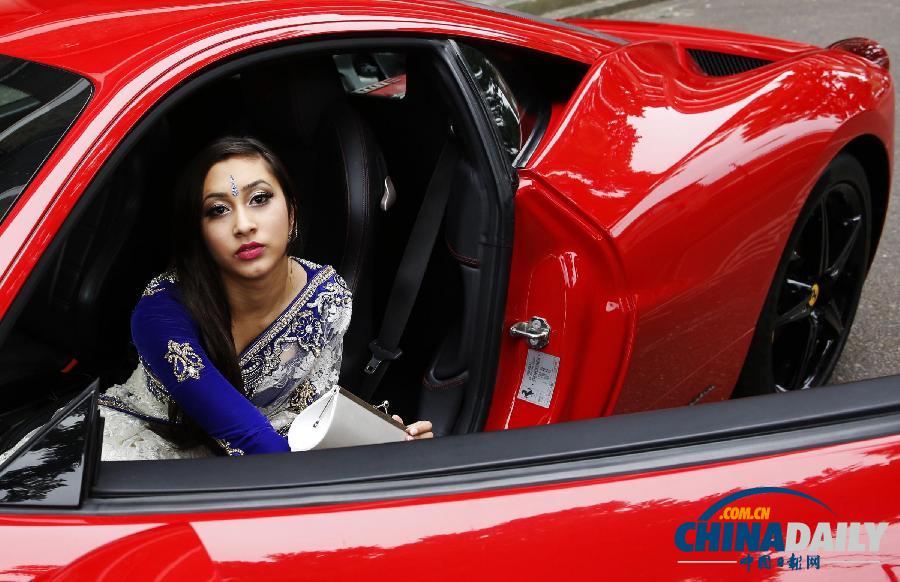 倫敦中學畢業生興起奢侈風 租用超級跑車助興畢業慶典