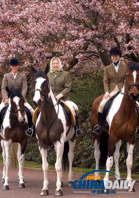 伊麗莎白女王童年照曝光 愛馬情結從小展現（圖）