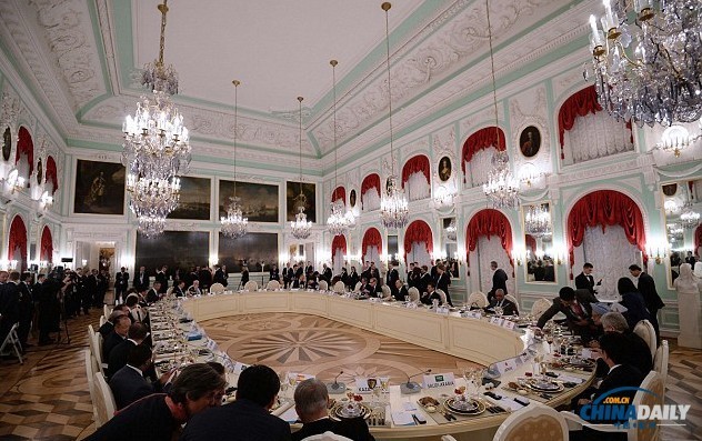 組圖：盛大焰火與俄羅斯美女走進G20晚宴現場