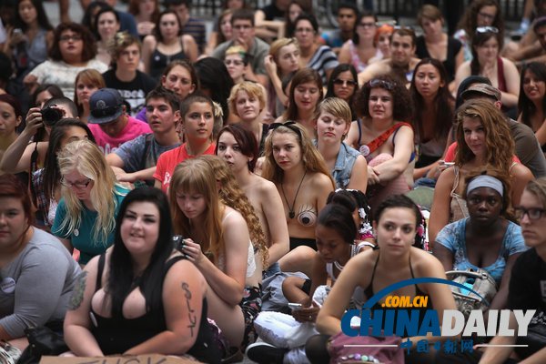 芝加哥：“蕩婦游行”活動舉行 意在呼吁反對性侵犯罪