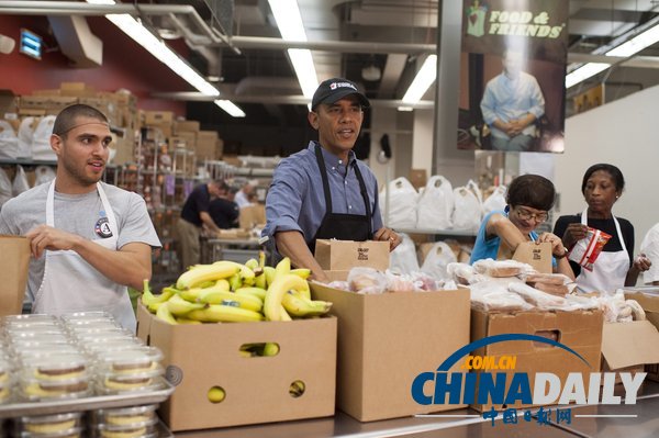 奧巴馬變身志愿者參加9·11紀念活動