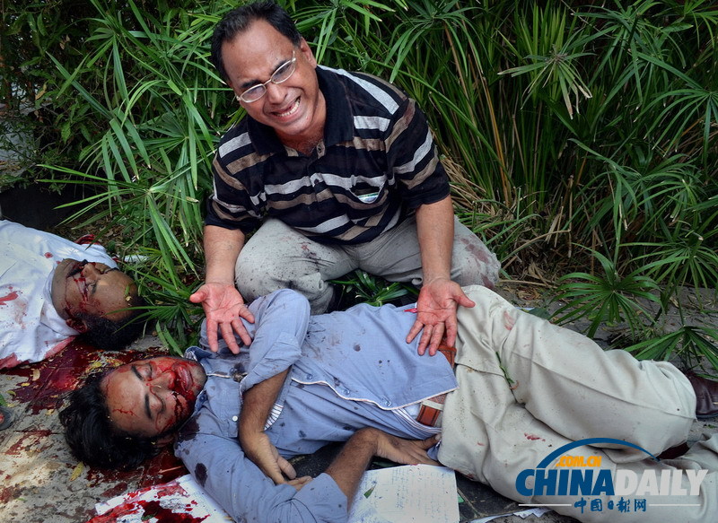 巴基斯坦一教堂遭自殺式爆炸襲擊56人喪生