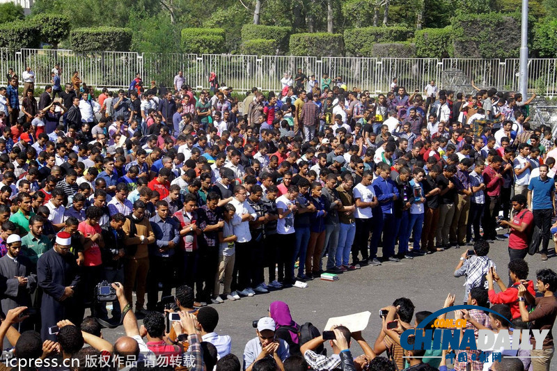 埃及學生爆發反軍方統治示威 與防暴警察沖突