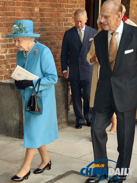 盤(pán)點(diǎn)參加喬治小王子受洗儀式皇室成員與賓客 哈里獨(dú)自現(xiàn)身