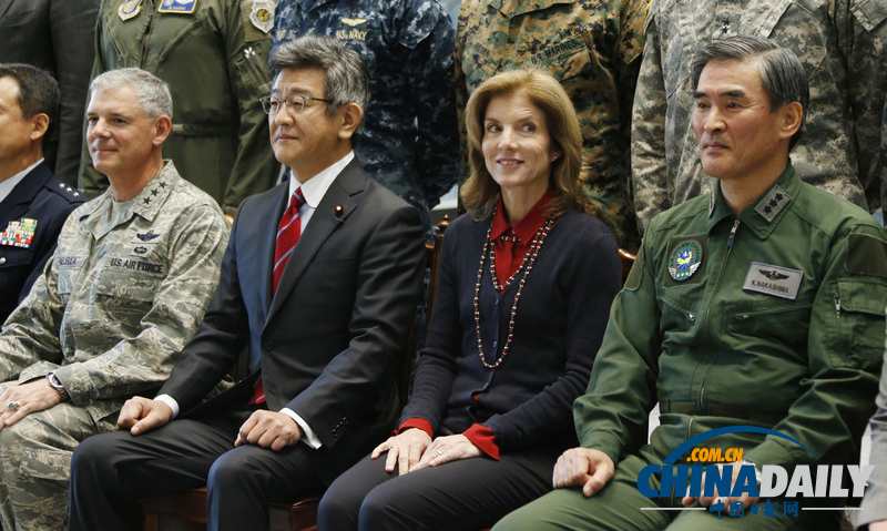 新任美駐日大使訪問美軍基地 面臨搬遷等棘手問題（高清組圖）