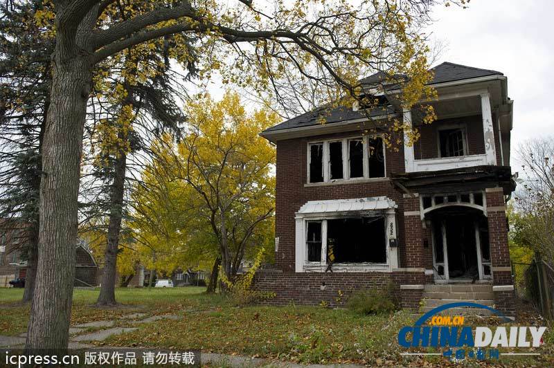 美國“汽車城”底特律正式宣告破產