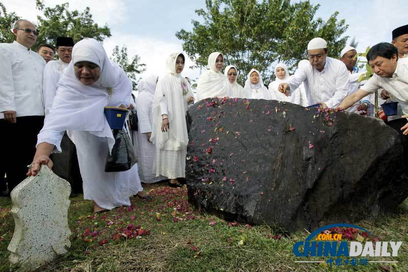 印尼民眾舉行活動 紀念印度洋海嘯9周年