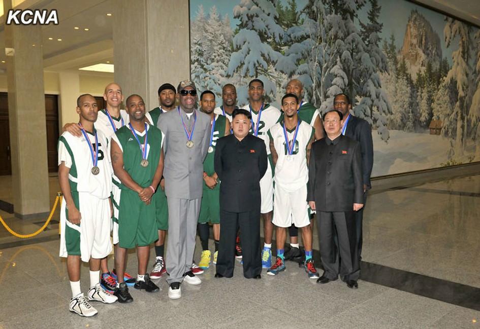 金正恩生日當天攜李雪主看籃球賽