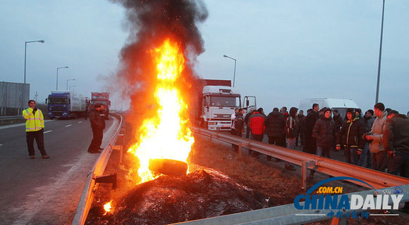 烏克蘭局勢(shì)四問(wèn)：緣何動(dòng)蕩？美歐的勝利？俄羅斯是否答應(yīng)？還差不差錢？