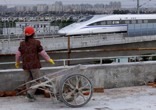 Shanghai-Hangzhou high-speed railway begins operation
