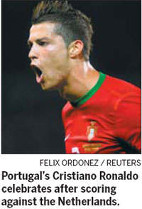 Doting dad Ronaldo hails Portuguese achievement