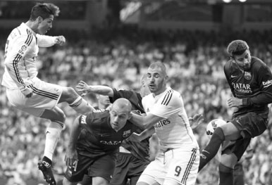 No joy for Suarez as Real beats Barca