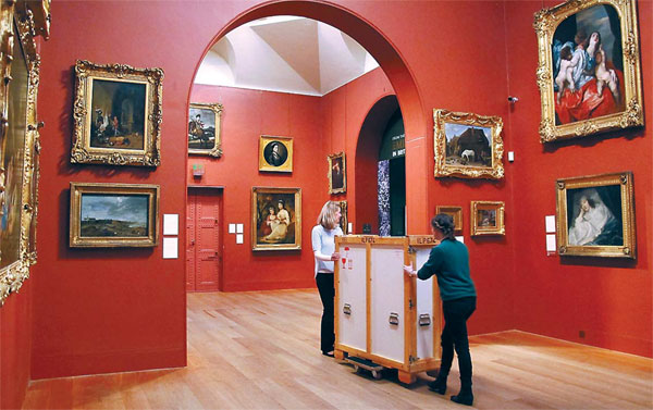 Gallery challenge: spot the Chinese fake