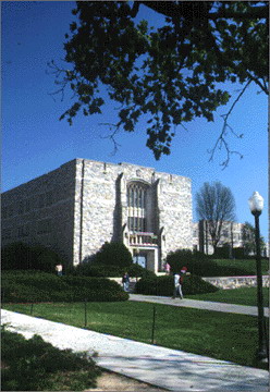 美國(guó)發(fā)生歷史上最慘重校園槍擊案