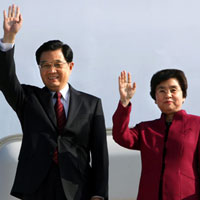 八國(guó)峰會(huì):胡錦濤主席赴德