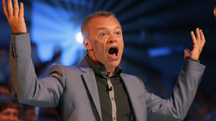 明星主持諾頓收入大增BBC遭批評