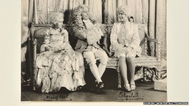 英女王少女時代舞臺劇罕見照片曝光