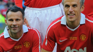 吉格斯和內維爾加盟曼聯教練組