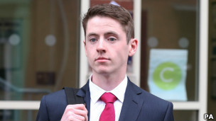 英國大學生醉酒 拿倉鼠下鍋