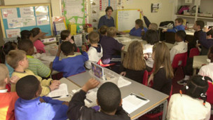 英格蘭100所學校失去“優秀”評級