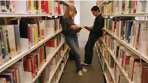 學生權益受關注 大學面臨公平貿易局檢查