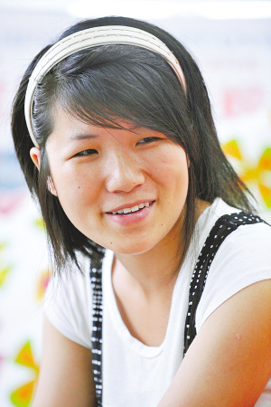 湖北低分女生因樂于助人得機遇 被國外大學錄取