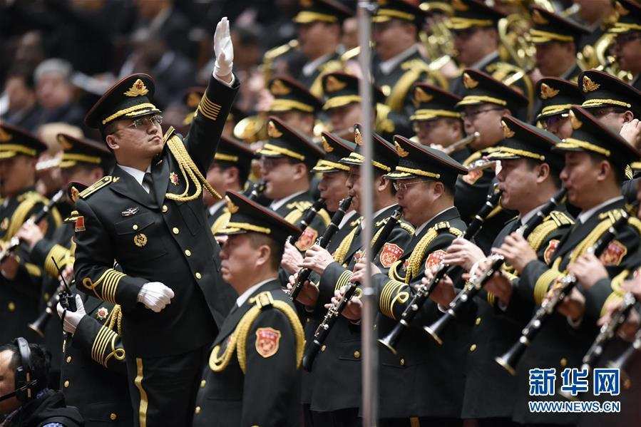 【兩會花絮】會場上的軍樂團