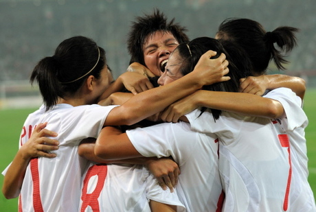 The home fans gave us great support,and maybe that is why so many countries would like to host Olympics. ——Shang Ruihua