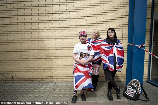 英粉絲醫院外扎營等王妃產訊