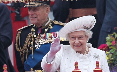 “彩虹女王”的帽子情結