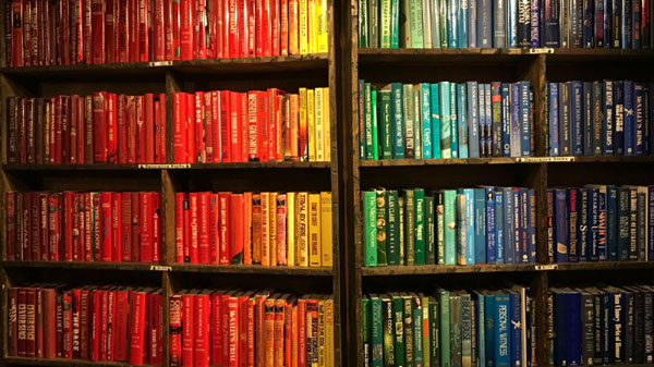 喜歡書香?現(xiàn)在已經(jīng)有了舊書味香水