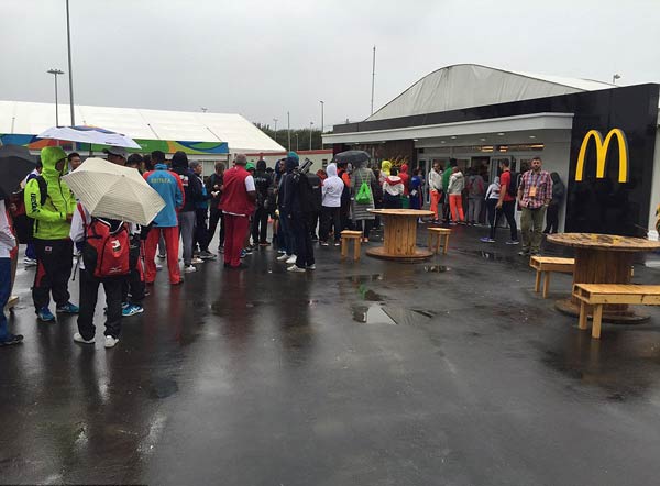 被運動員吃哭了!奧運村免費麥當勞宣布限量供應