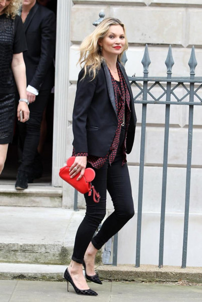 43歲了！傳奇超模凱特•摩絲的十條時(shí)尚秘訣