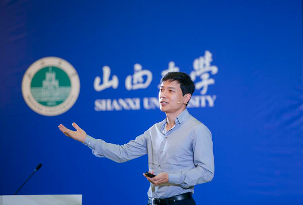 盤點：企業大佬英文水平PK 誰最溜？誰最雷？