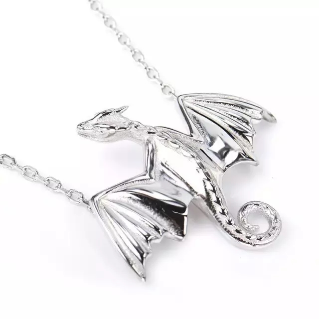 《權力的游戲》女主們的高定服裝燒到了時尚圈（組圖）