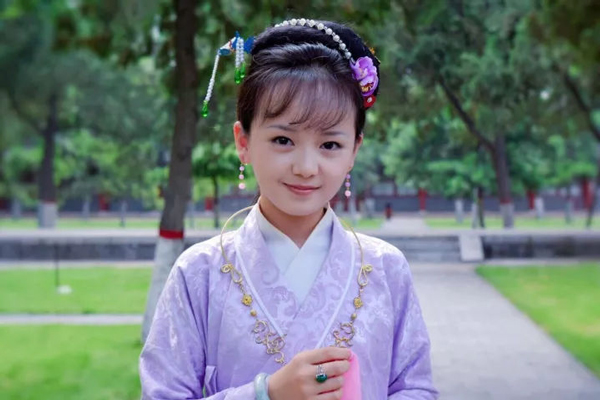 小戲骨版《紅樓夢(mèng)》演技炸裂,眼角眉梢都是戲,哪個(gè)萌娃最得你心?