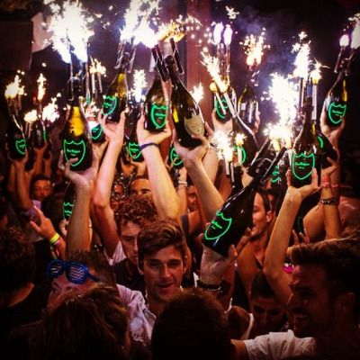 去酒吧不會這些英語，那還是早點睡吧