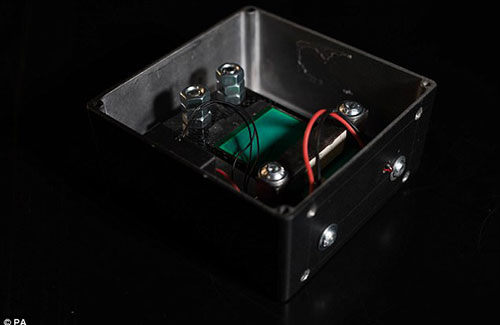 這波操作太6！坐過山車盡情尖叫吧，還能給手機(jī)充電