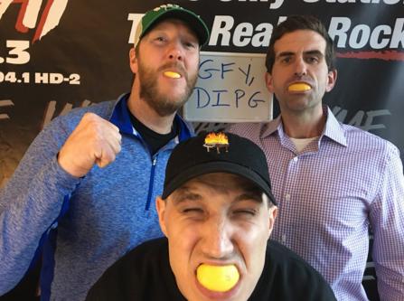 “檸檬臉挑戰”在外國火了，這項挑戰與這種疾病有關