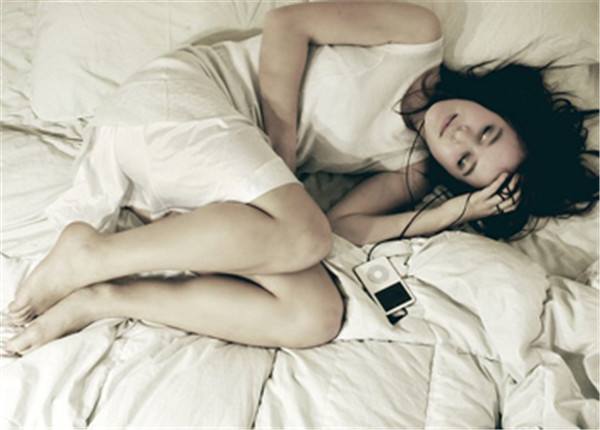 哪種睡姿最健康？四種睡姿利弊大PK