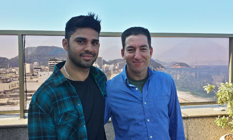 《衛(wèi)報(bào)》記者刊發(fā)斯諾登爆料 同性伴侶倫敦機(jī)場(chǎng)被拘9小時(shí)